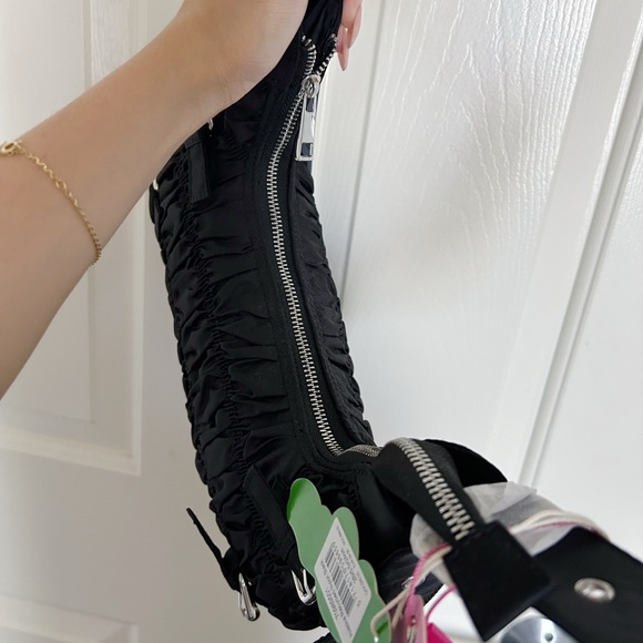 Núnoo Shoulder Bag - Picture 6 of 10